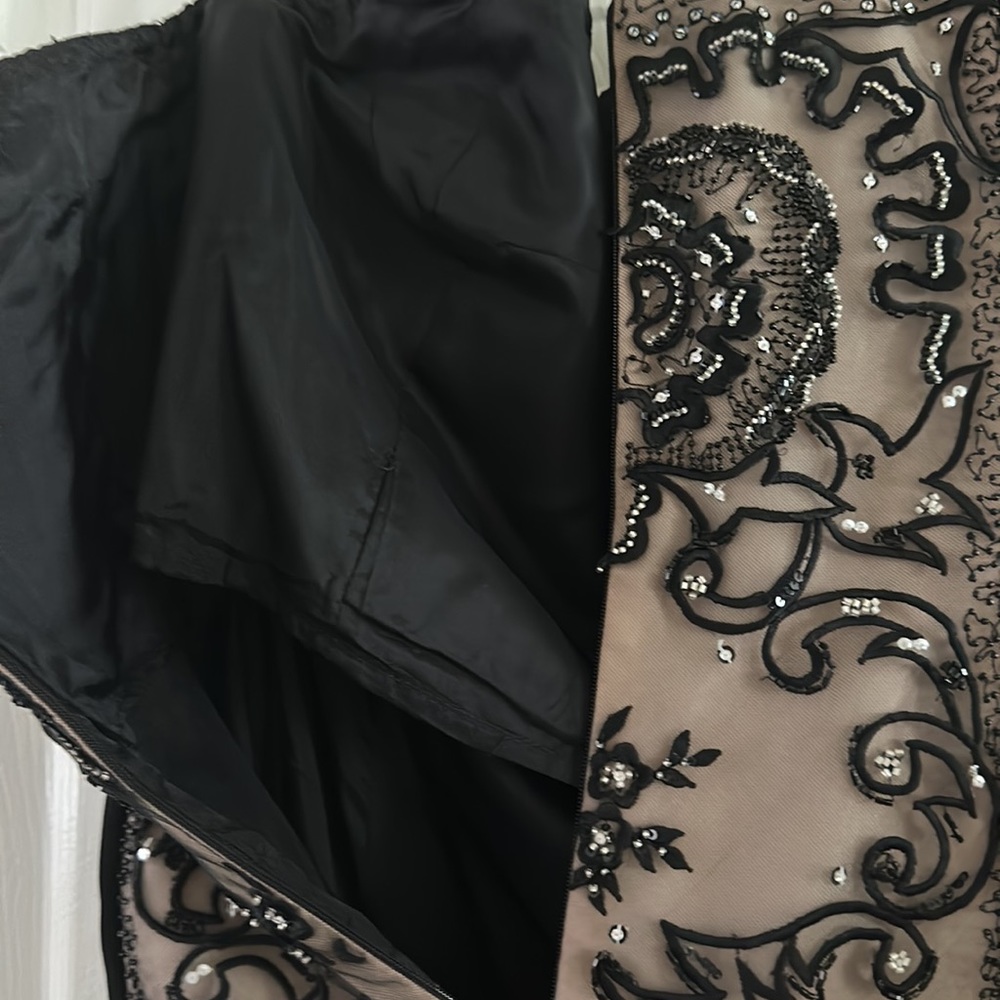 Designer Strapless Dress - Picture 9 of 10